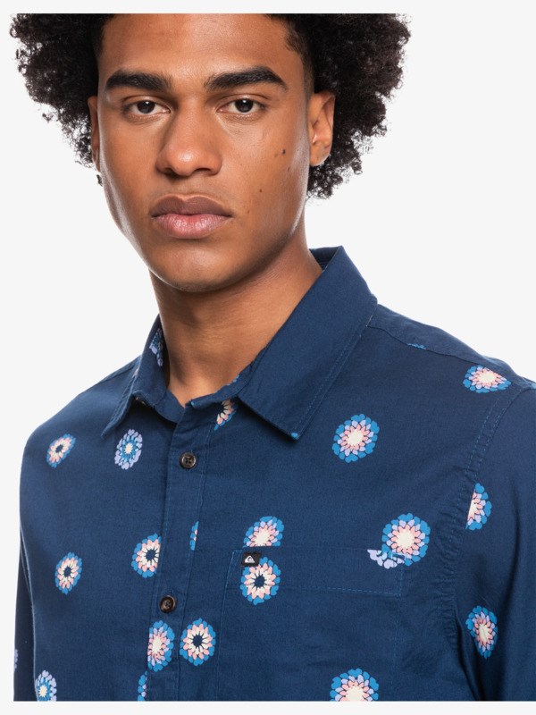 Insignia Blue Cosmos Quiksilver Cosmos Short Sleeve Men's Shirts | 647258OYQ